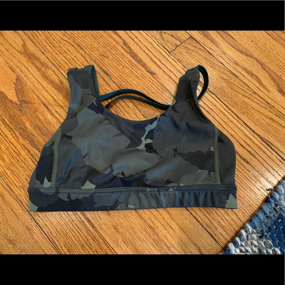 Camo Lululemon sports bra